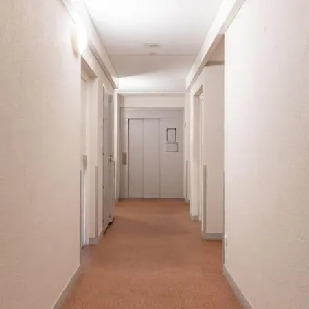 Equipe Proche Commerces + Parking Gratuit Appartement *